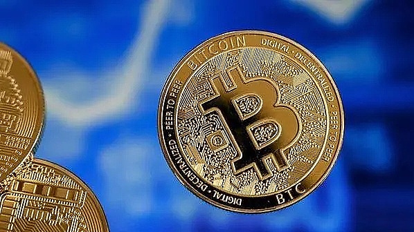 数字货币市场的惊险过山车：是泡沫破裂还是中场休息？